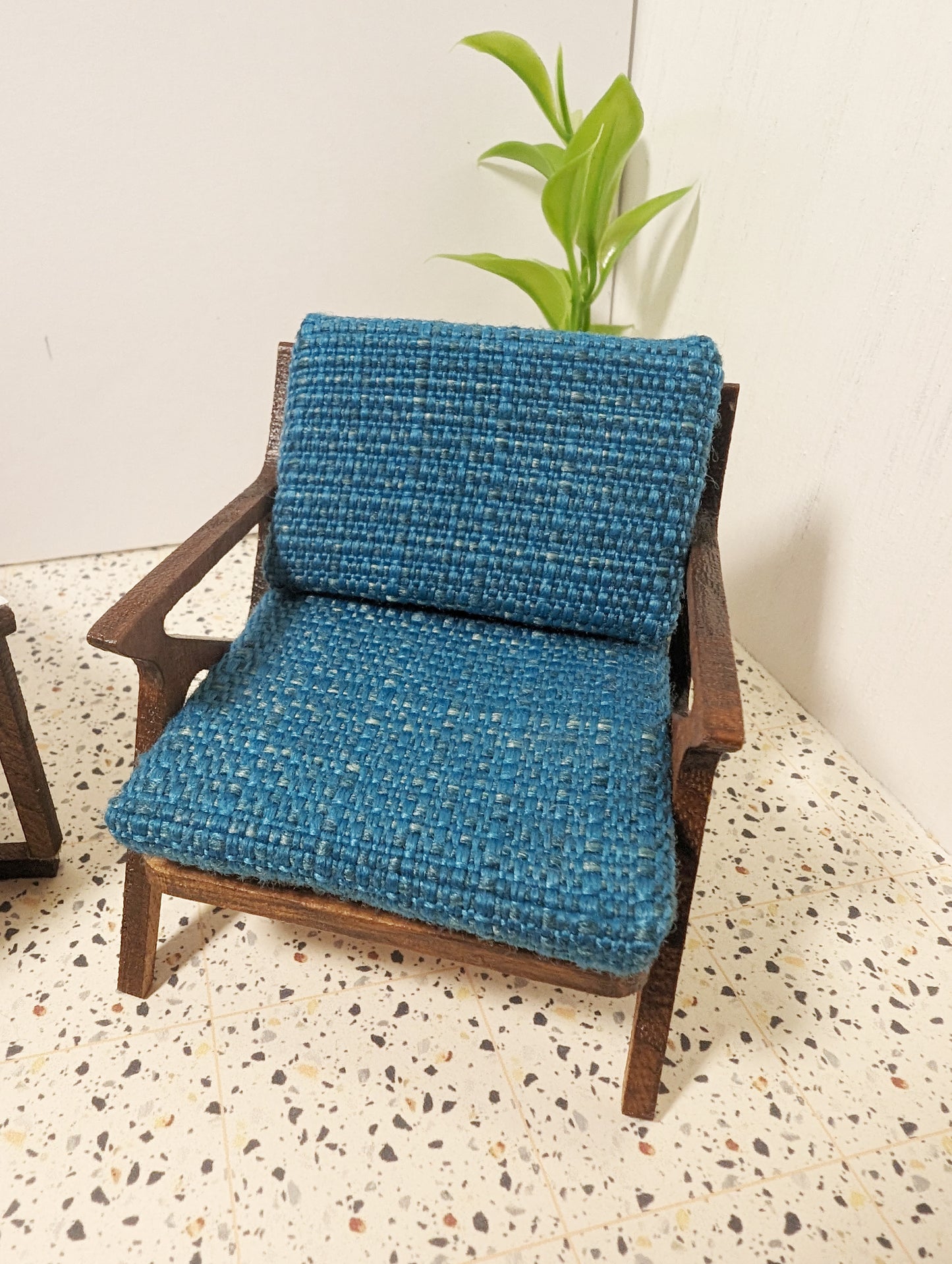 Gunlocke Style Chair -  Miniature 1:12 scale