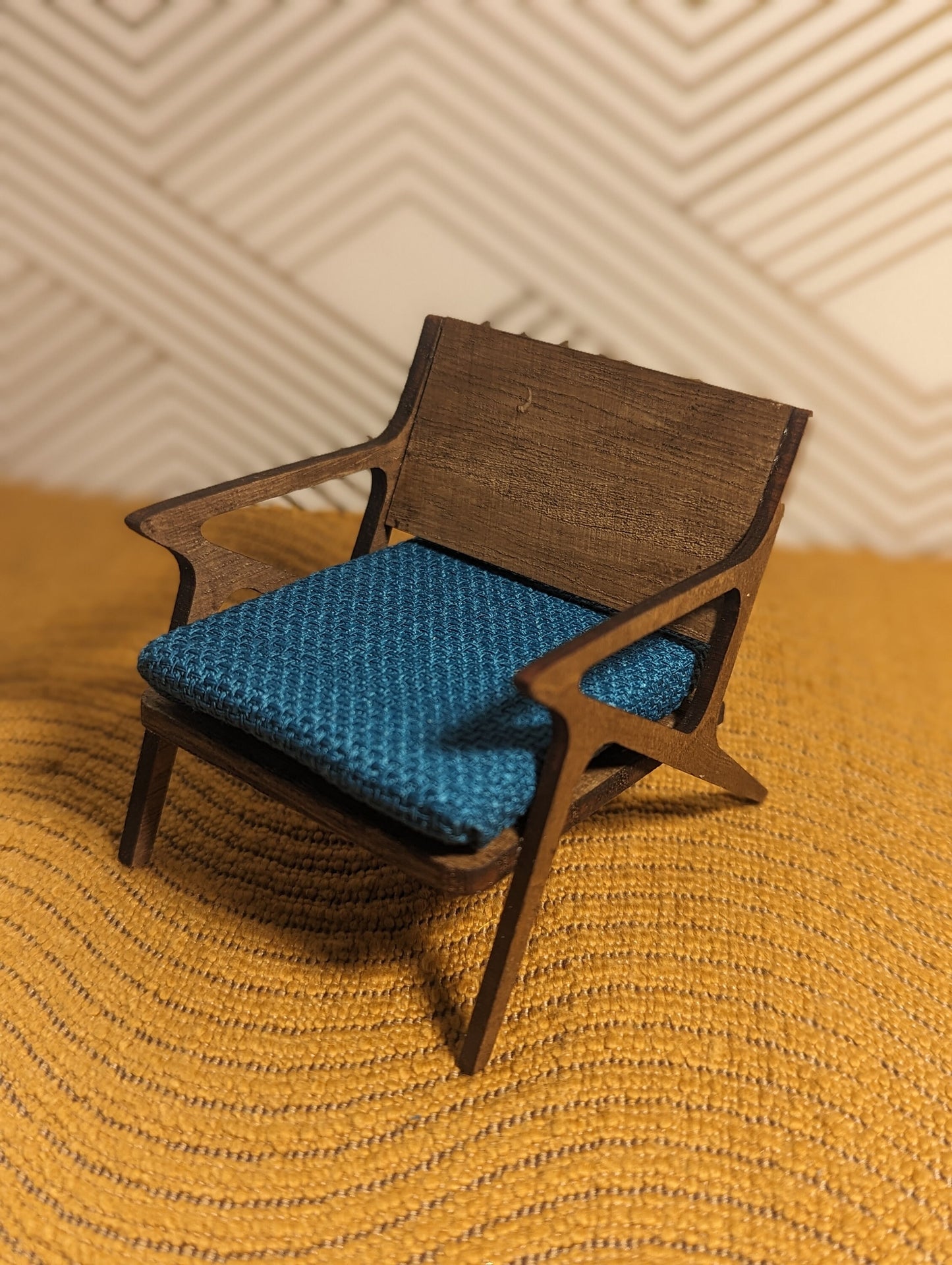 Gunlocke Style Chair -  Miniature 1:12 scale