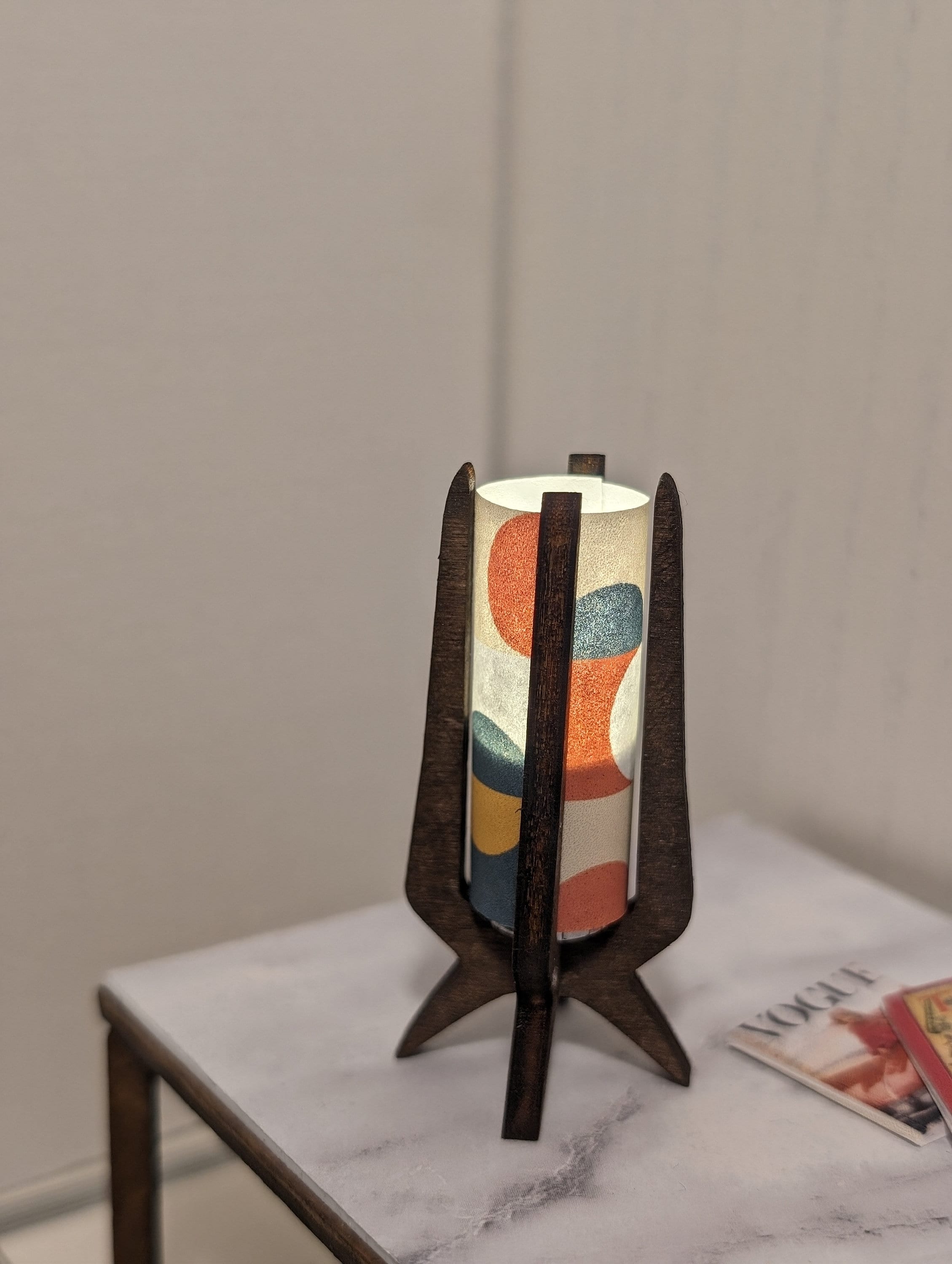 Mid Century Modern (MCM) Tower Table Lamp Miniature 1:12 Scale - Working LED light, Dollhouse Light, Room box Light